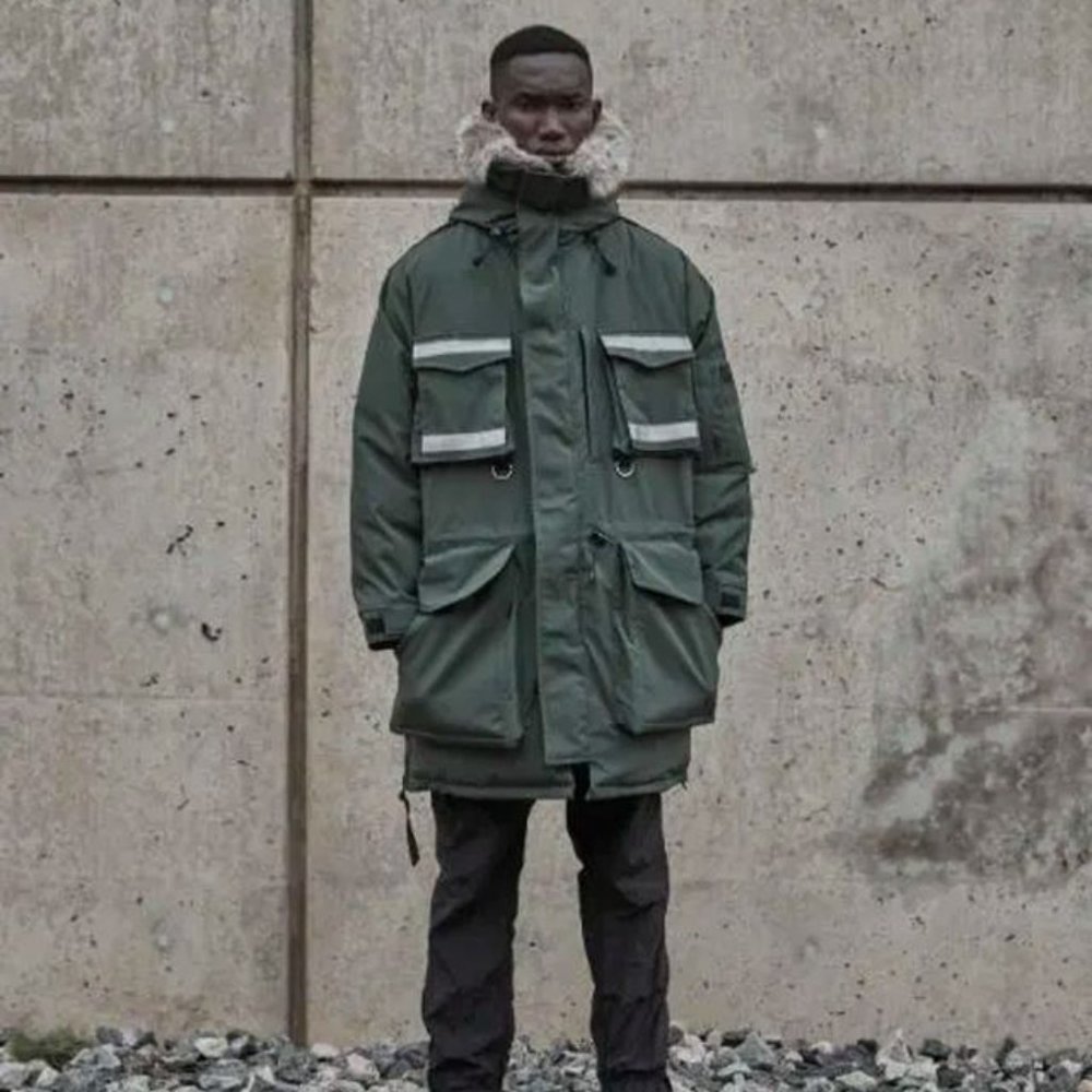 Canada Goose Tactical Peacekeeper Parka Size Large